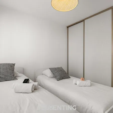 Daire Azurenting - T3 Coeur D'antibes - Clim *