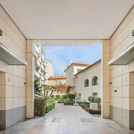 Azurenting - T3 Coeur D'antibes - Clim Antibes